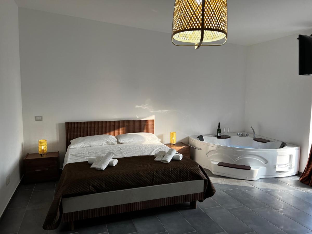 Habitat Luxury Suites Bellona Dış mekan fotoğraf