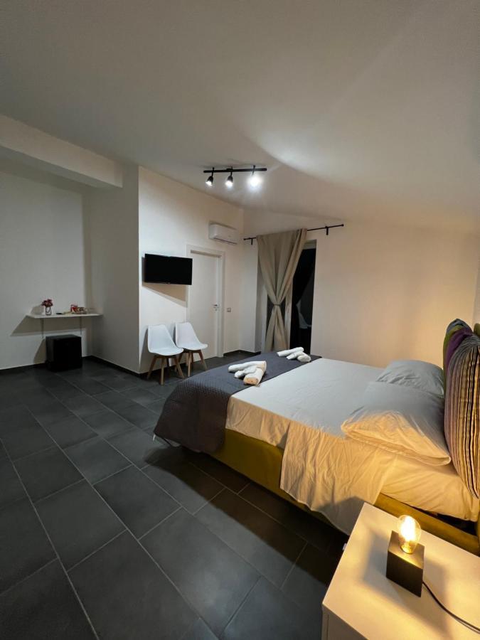 Habitat Luxury Suites Bellona Dış mekan fotoğraf